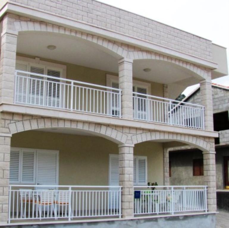 Apartments Morgen Brna Exterior photo